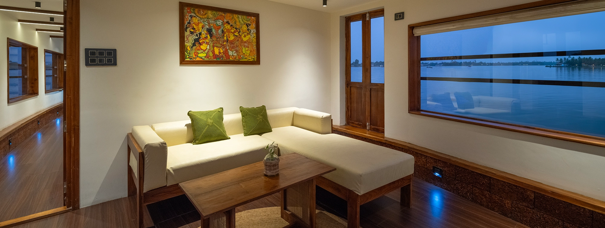 The Osprey Luxury Cruises - Alleppey , Houseboat Luxury Living Area