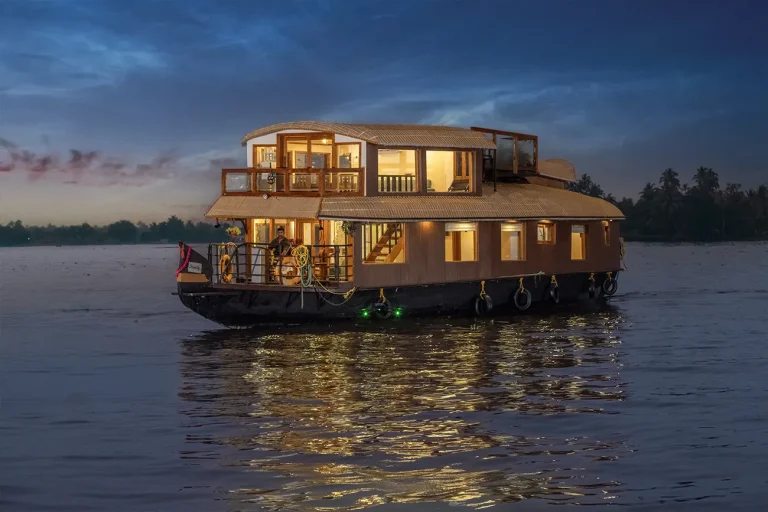 The Osprey Luxury Cruises - Alleppey