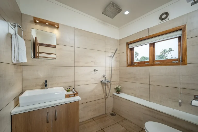 The Osprey Luxury Cruises - Alleppey