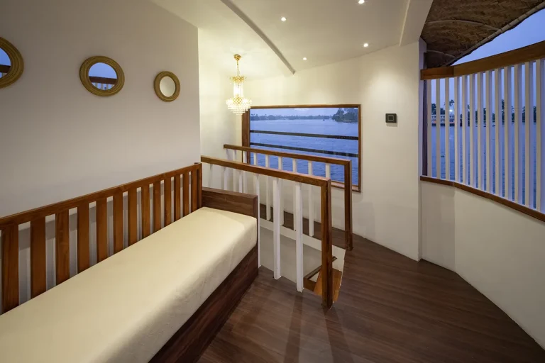 The Osprey Luxury Cruises - Alleppey