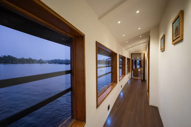 The Osprey Luxury Cruises - Alleppey