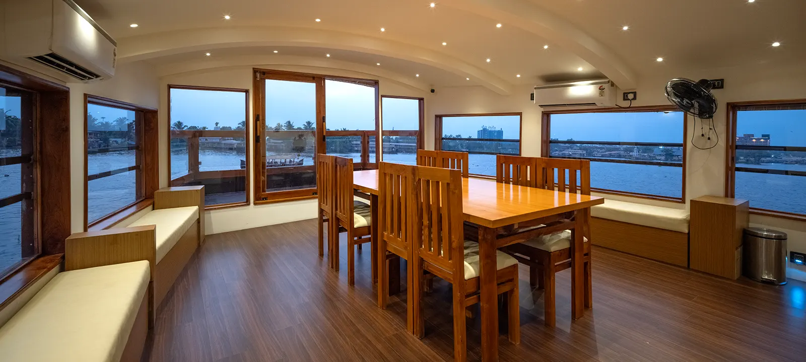 The Osprey Luxury Cruises - Alleppey